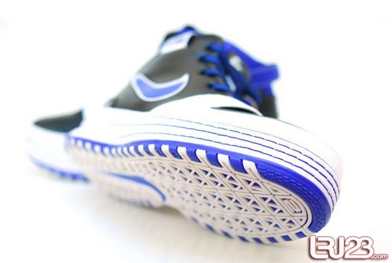 Nike Zoom LeBron VI (6) - Black / White / Blue Sample