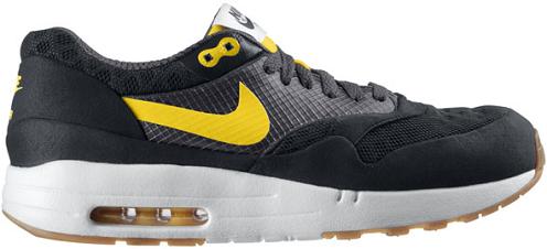 Nike Air Maxim 1 Torch Hits NikeStore