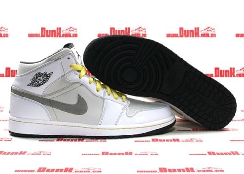 AJIPhatMediumGreyVibeYellow1