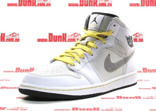 AJIPhatMediumGreyVibeYellow2