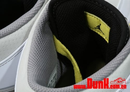 AJIPhatMediumGreyVibeYellow4