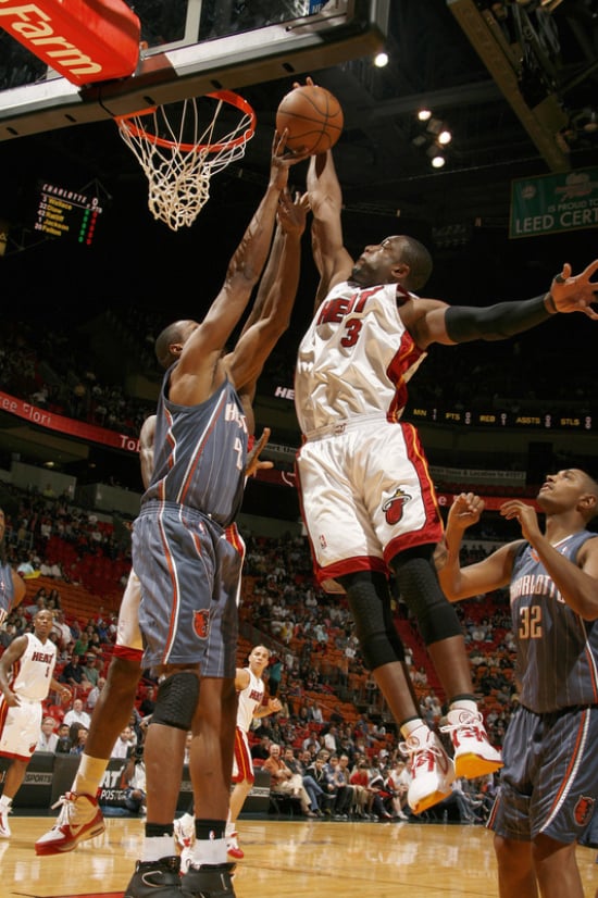 On Court: Air Jordan 2010 - Dwayne Wade "Home" & "Away" PEs