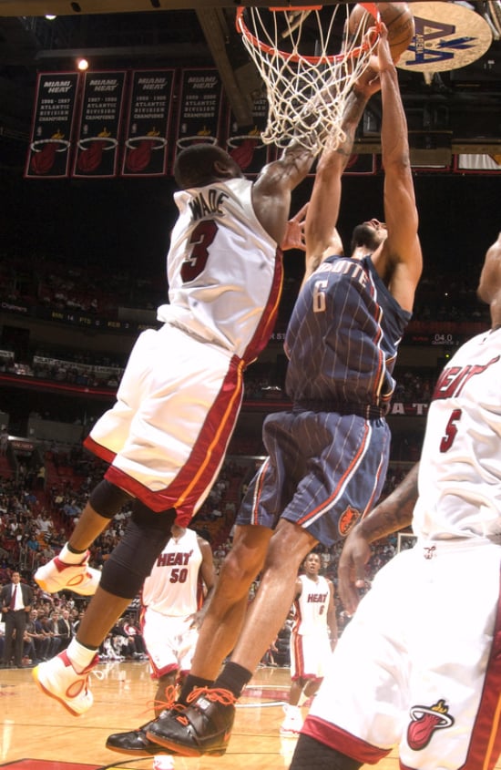 On Court: Air Jordan 2010 – Dwayne Wade “Home” & “Away” PEs