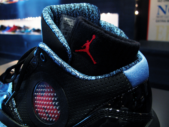 Air Jordan 2010 - Black / University Blue - Now Available