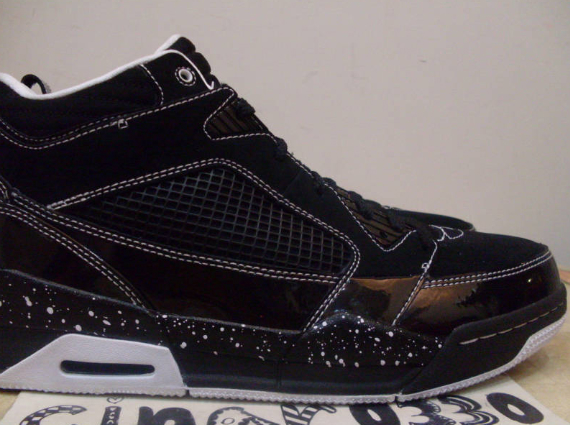 Air Jordan Flight 9 “Oreo” Sample – Black / White