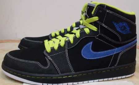 Air Jordan I (1) Retro High Sample - Black / Cyber - Blue Sapphire Air Jordan I (1) Retro High Sample - Black / Cyber - Blue Sapphire