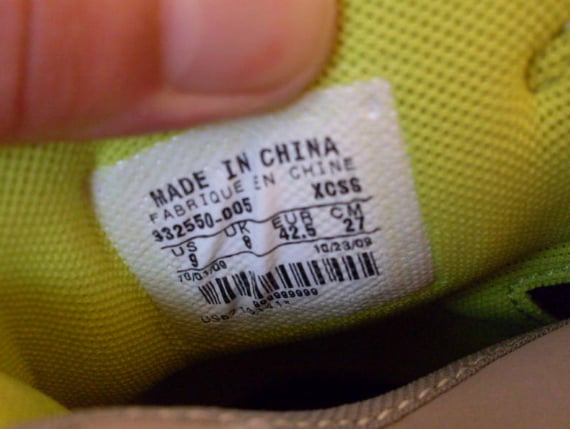 Air Jordan I (1) Retro High Sample - Black / Cyber - Blue Sapphire Air Jordan I (1) Retro High Sample - Black / Cyber - Blue Sapphire