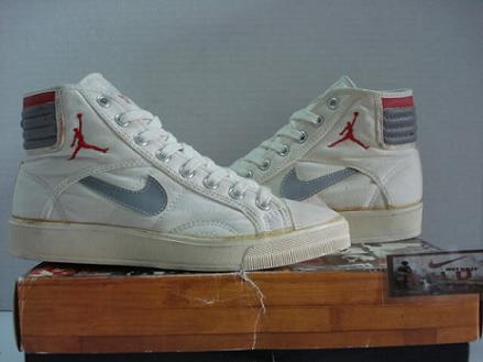 Jordan Sky High Canvas Retro