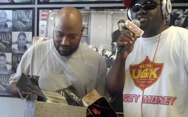 Video: DJ Greg Streets Gives Bun B OG Jordans