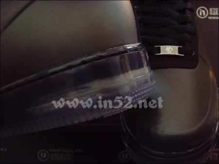 Nike Air Force 1 Foamposite - Black|Closer Look