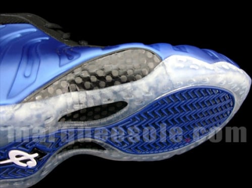 Nike Air Foamposite One - Dark Neon Royal - New Images