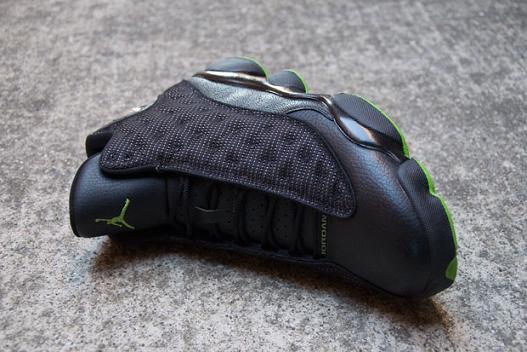 Air Jordan Retro 13 ‘Altitude’ New Images