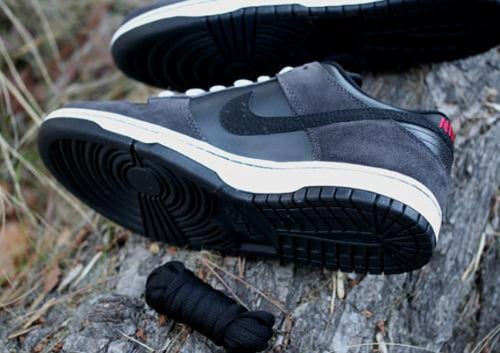 Nike SB Dunk Low - Dark Charcoal/Black