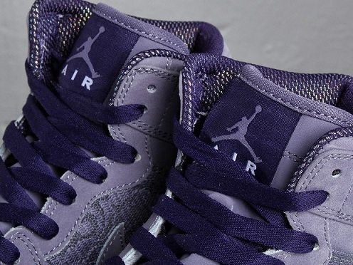 AJIGSDaybreakInkWhite2