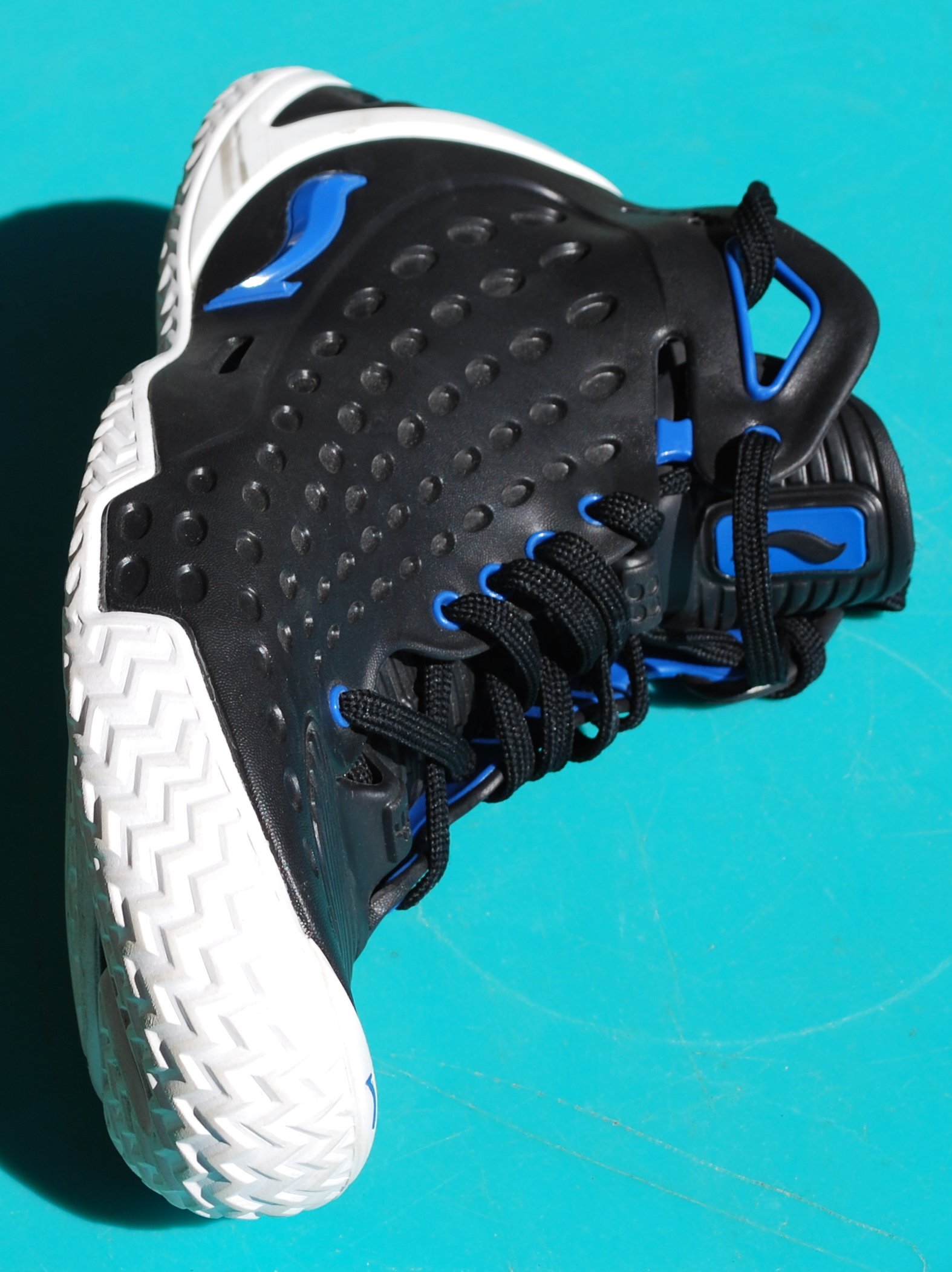 Li-Ning F2 Liftoff Black/Royal Blue/White Samples