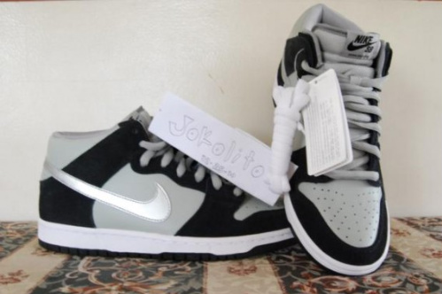 Nike-SB-Dunk-Mid-Pro-'Raiders'-02
