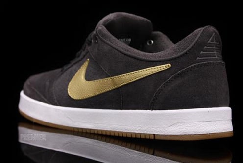 NikeSBZoomPRod4TarMetallicGold3