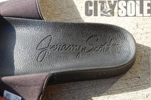 adidas Originals x Jeremy Scott Wings Adilette Sandals