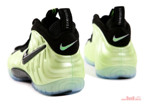 Nike-Air-Foamposite-Pro-'Electric-Green'-Detailed-Images-03