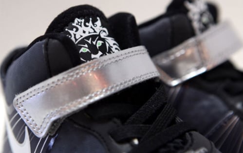 Nike-LeBron-VIII-(8)-V/2-'Cool-Grey'-Toddler-01