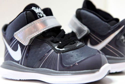 Nike-LeBron-VIII-(8)-V/2-'Cool-Grey'-Toddler-03