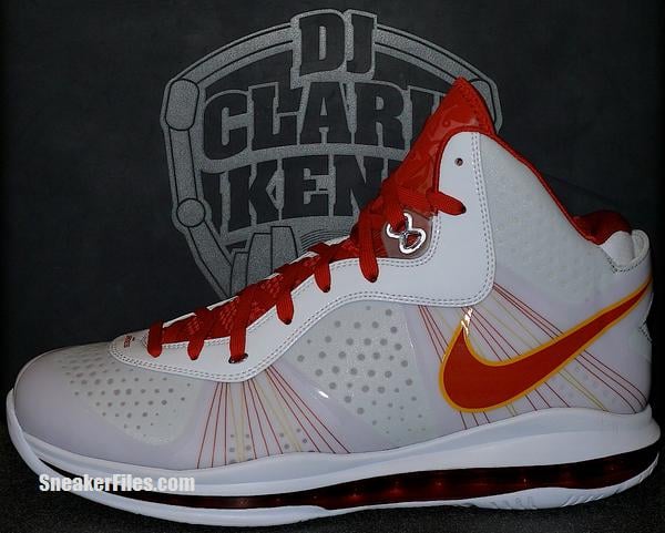 LeBron 8 V2 – Home PE