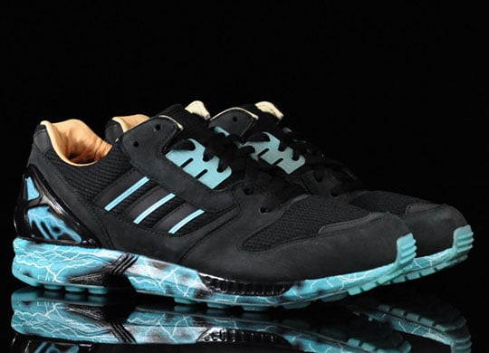 Star Wars x adidas Originals ZX 8000 Emperor