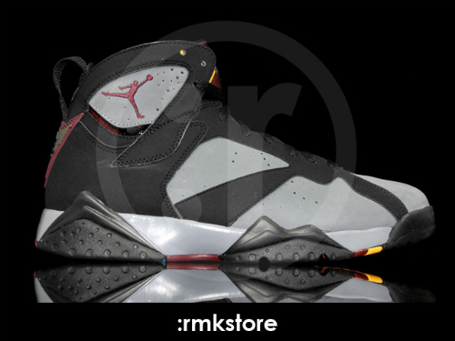 Air-Jordan-Retro-VII-(7)-'Bordeaux'-New-Images-02