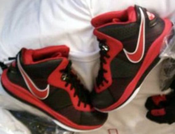 Nike-LeBron-8-V2-Shooting-Stars-Classic-PE