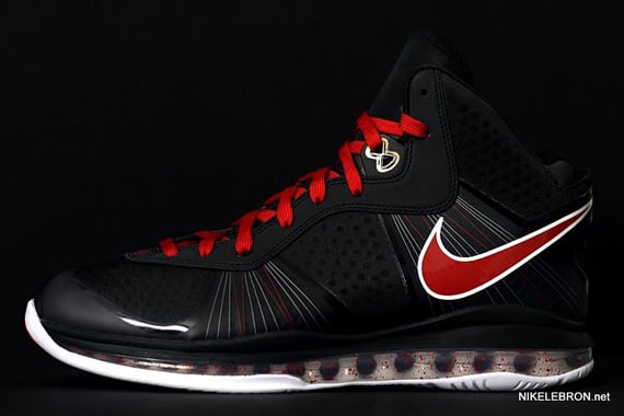 Nike-LeBron-8-V2-'Portland'-New-Images-04