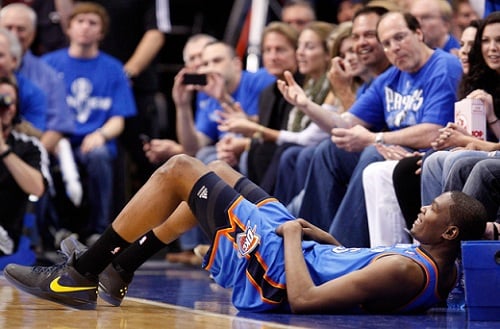 Kevin Durant Laces Up Nike Zoom KD III "Scoring Title"