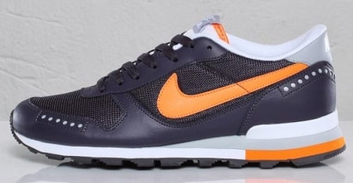 Nike Air Venture - Gridiron/Bright Mandarin-Wolf Grey-White