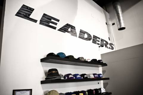 Leaders 1354 Wells Sneaker Store