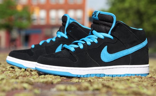 Nike Dunk SB Mid - Black/Orion Blue - Available