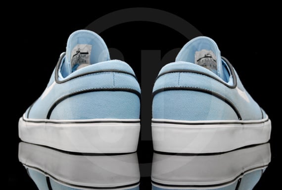 Nike-SB-Zoom-Stefan-Janoski-Soft-Blue-04