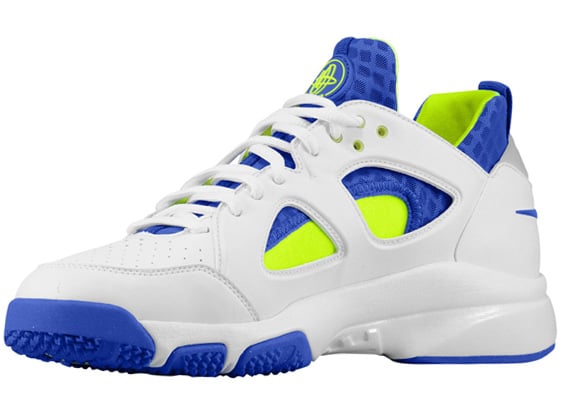 Rizo guirnalda Ciudadano Nike Zoom Huarache Trainer Low - Now Available | SneakerFiles