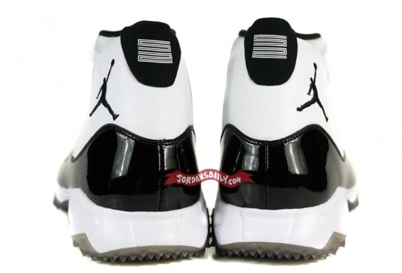 Air-Jordan-XI-(11)-'Concord'-CC-Sabathia-Turf-Trainer-PE-03