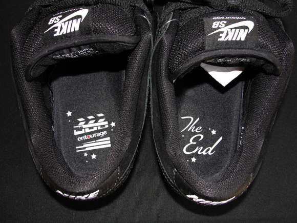 Entourage x Nike Dunk SB Low Lights Out