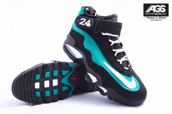 Nike-Air-Griffey-Max-1-'Mariners-Emerald'-New-Images-04