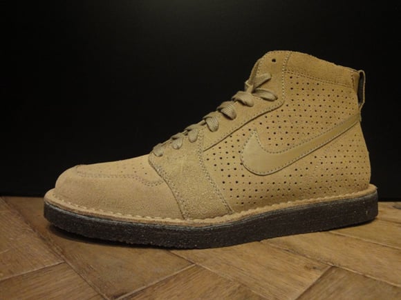 Nike Air Royal Mid SO TZ