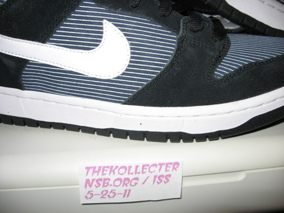 Nike Dunk SB Low Navy Pinstripe Sample