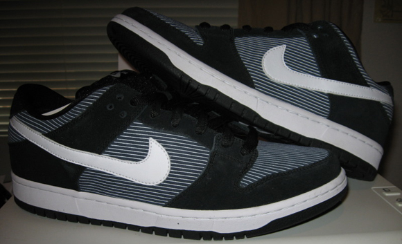 Nike Dunk SB Low Navy Pinstripe Sample