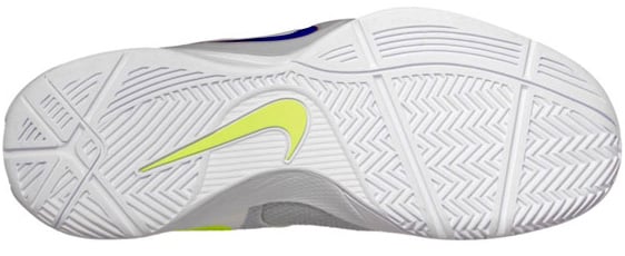 Nike Zoom Hyperfuse 2011 White Metallic Luster-Wolf Grey-Volt Team Red Nike Zoom Hyperfuse 2011 White Metallic Luster-Wolf Grey-Volt Team Red