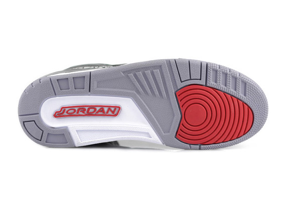 Air-Jordan-III-(3)-Retro-'Black-Cement'-New-Images-05