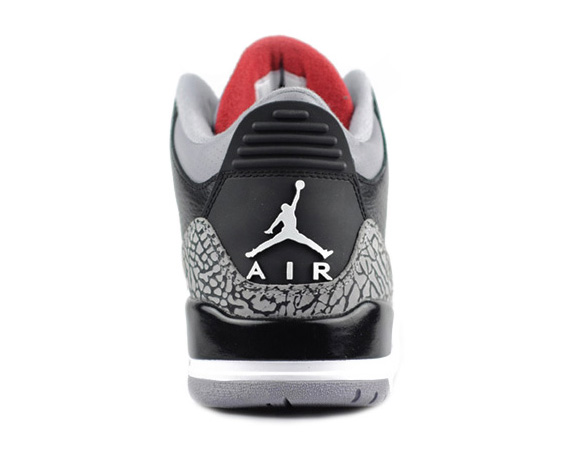 Air-Jordan-III-(3)-Retro-'Black-Cement'-New-Images-04