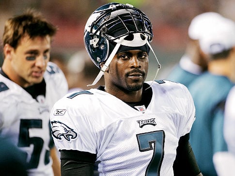 Michael Vick re-Signs with Nike Inc.