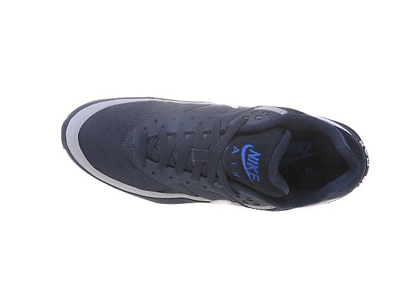 nike roshe run size 5.5