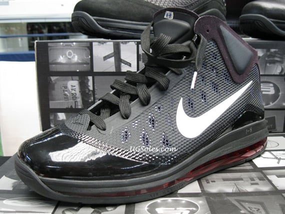 Nike-Air-Max-LeBron-VII-(7)-Hyperfuse-Sample-02