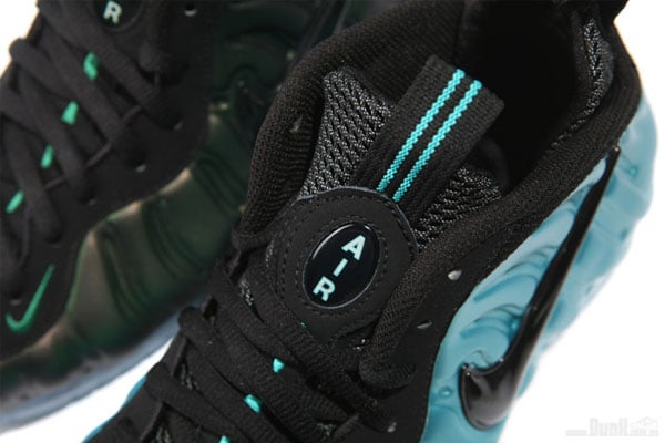 Nike-Air-Foamposite-Pro-'Dark-Pine'-03