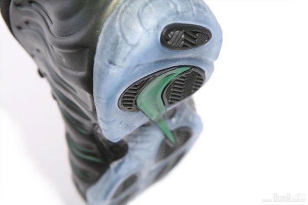 Nike-Air-Foamposite-Pro-'Dark-Pine'-06